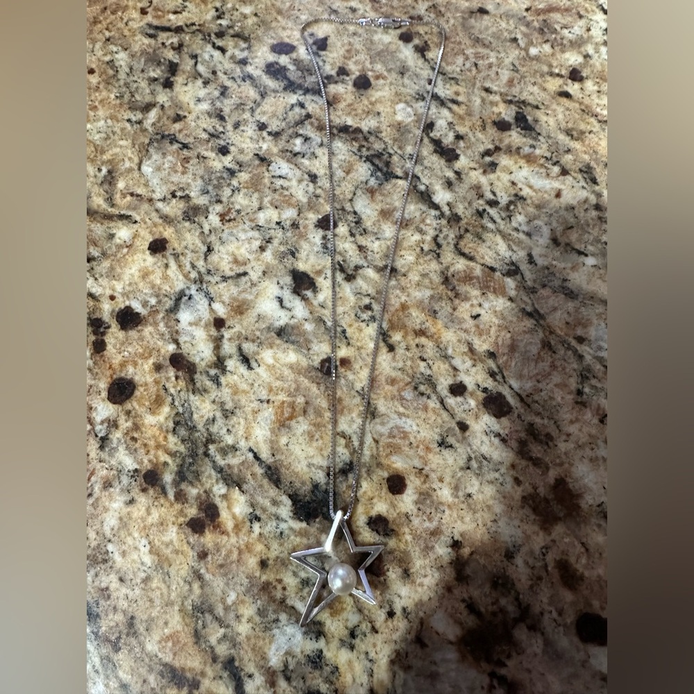 Source Unknown Silver Star Necklace With Pearl - image 2